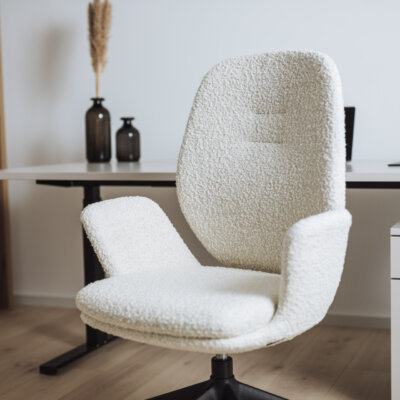 Moderner Bürostuhl mit Bouclé Stoff